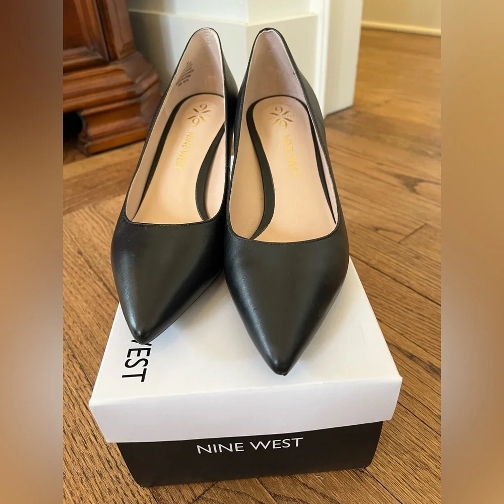 Nine West Black Soho Pump - 7 - Picture 1 of 7